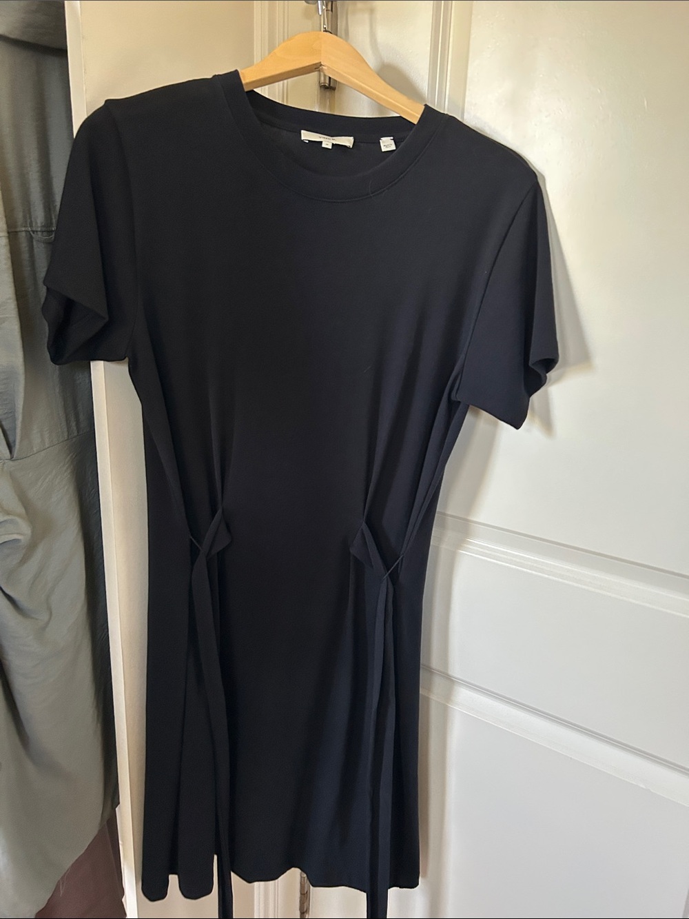 Vince Black Short-Sleeve Cotton Tie-Waist Knit Dress Never Worn